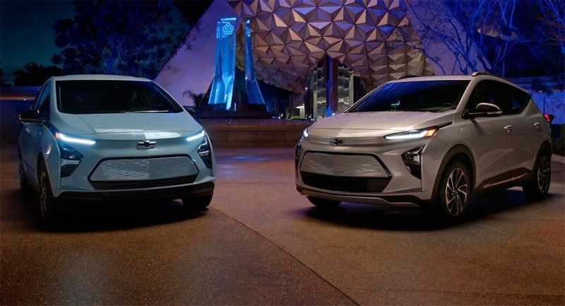 
            Chevrolet Bolt обновился и получил кросс-версию
        