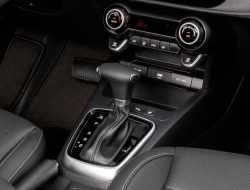 В России назвали самые популярные машины с «автоматом»