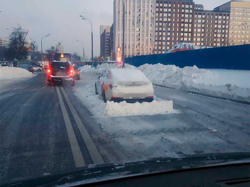
            &laquo;Откопали 2000 машин&raquo;. Как водители каршеринга &laquo;отличились&raquo; в снегопад
        