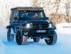 Mercedes вывел на тесты G-Class для сверхтяжелого бездорожья. Фото