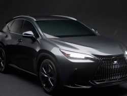 Появились первые изображения нового Lexus NX