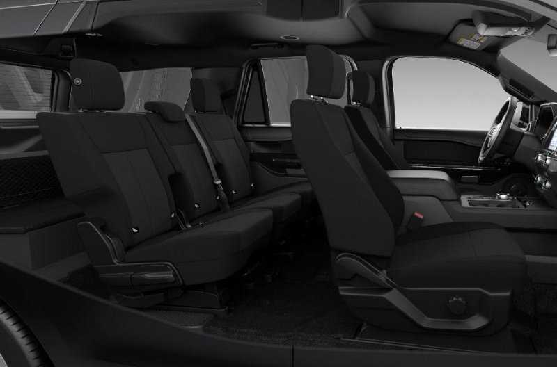 Ford Expedition лишился третьего ряда сидений и подешевел
