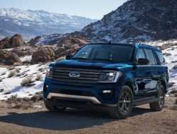 Ford Expedition лишился третьего ряда сидений и подешевел