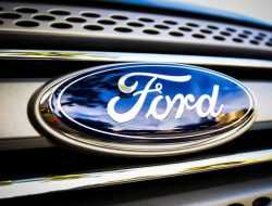 Ford оставит Европу без двигателей внутреннего сгорания