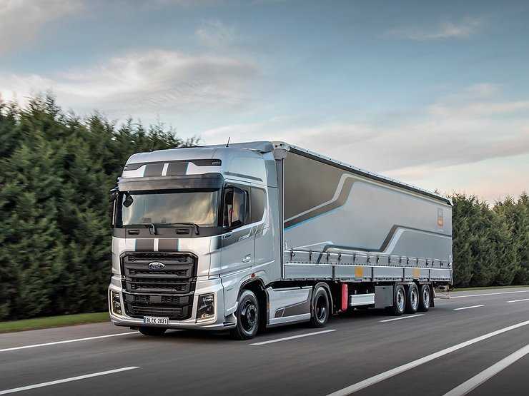 Ford представил новые экономичные и маневренные грузовики