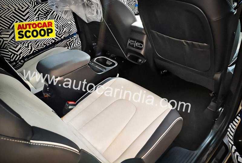 Фотошпионы рассекретили салон семиместного Hyundai Creta