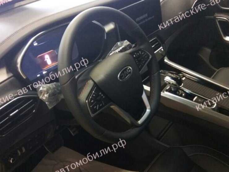 Фотошпионы выложили в сеть изображения кроссовера JAC S7 для России