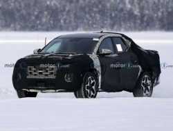 Hyundai испытывает новый пикап на замерзшем озере