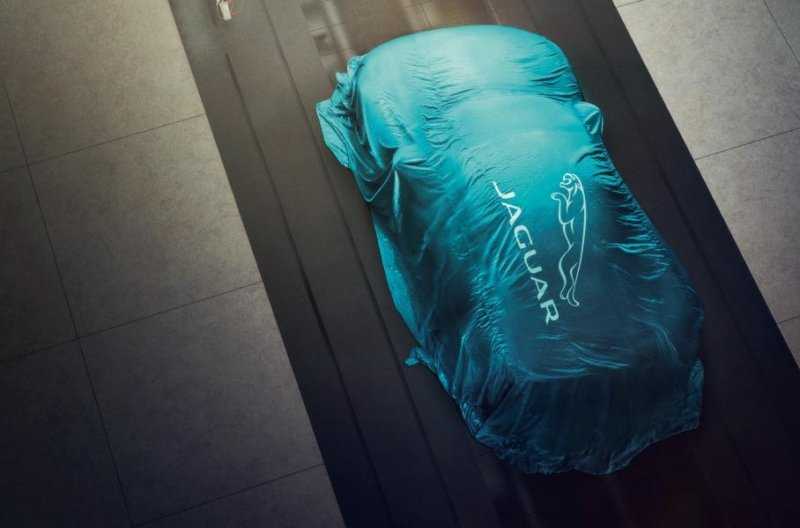 Jaguar полностью перейдет на электротягу через пять лет