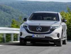 Концерн Daimler разделят и переименуют в Mercedes-Benz