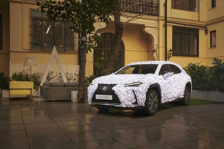 Кроссовер Lexus UX превратился в автомобиль для медитации