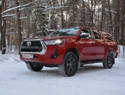 Легок на подъем: тест-драйв Toyota Hilux с новым мотором