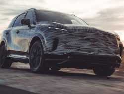 Новый Infiniti QX60 получит классический автомат