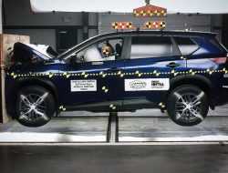 Новый Nissan X-trail провалил краш-тест