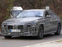 Обнародованы фото новейшей «семерки» BMW