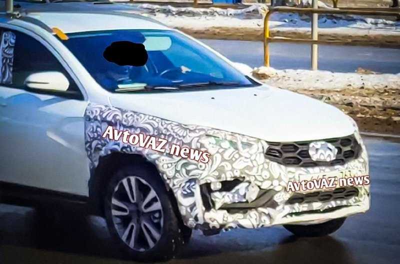 Обновленную Lada Vesta SW Cross впервые засняли во время тестов