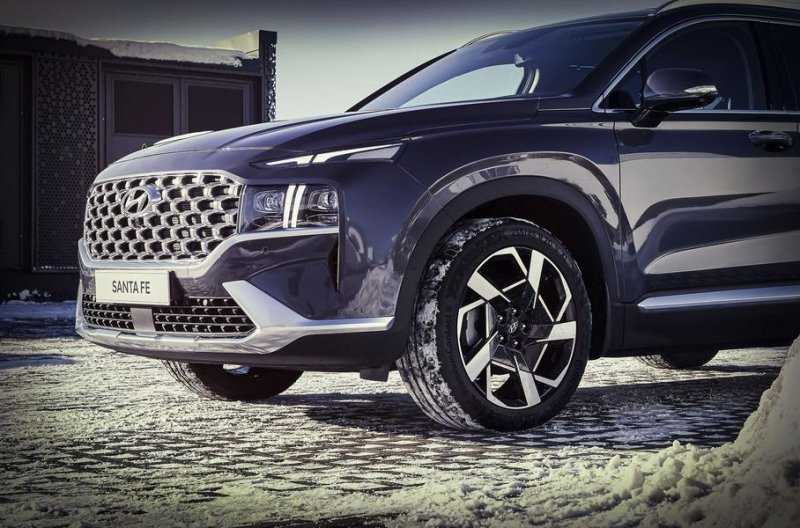 Обновленный Hyundai Santa Fe для России: новый мотор и подросший ценник