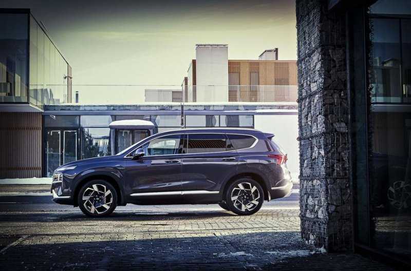 Обновленный Hyundai Santa Fe для России: новый мотор и подросший ценник