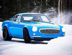 Посмотрите, как спорткар на базе 56-летнего Volvo дрифтит в снегу