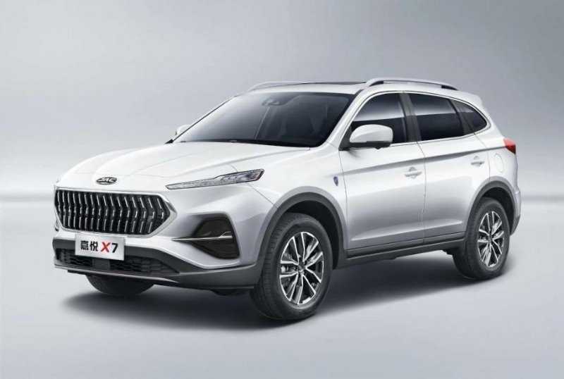 Раскрыт салон семиместного кроссовера JAC S7, который появится в России