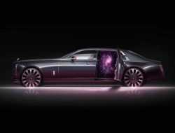 Rolls-Royce представил «космический» Phantom