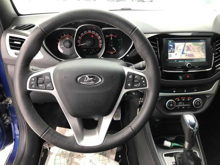 Тест-драйв самой &laquo;крутой&raquo; LADA Vesta: эксклюзив заказывали?