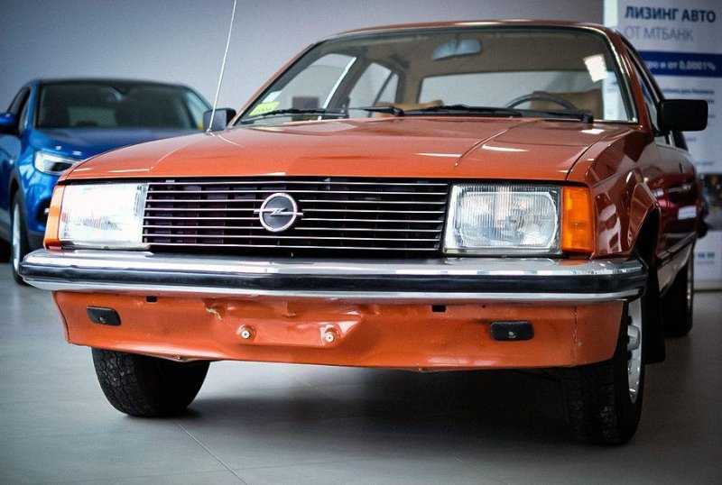 В Белоруссии обнаружили идеально сохранившийся 40-летний Opel с небольшим пробегом и богатой историей