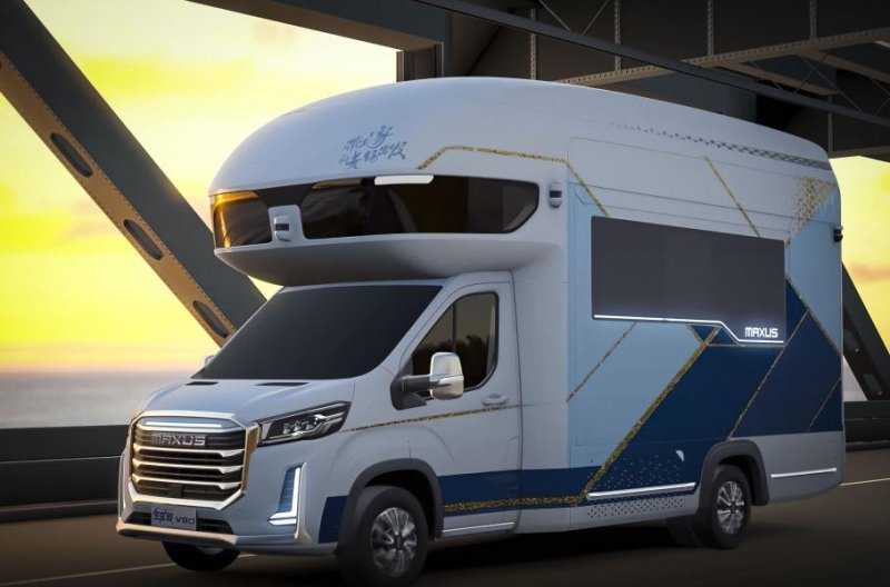 В Китае продают двухэтажный автодом с лифтом и балконом