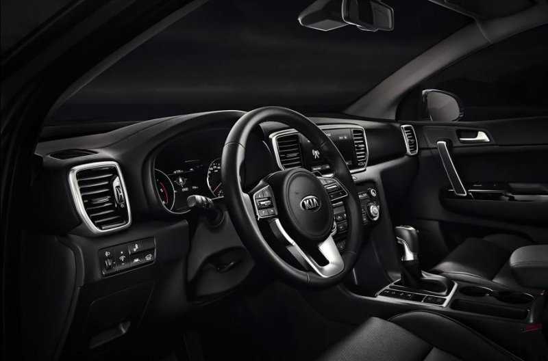 В России начались продажи &laquo;черного&raquo; Kia Sportage