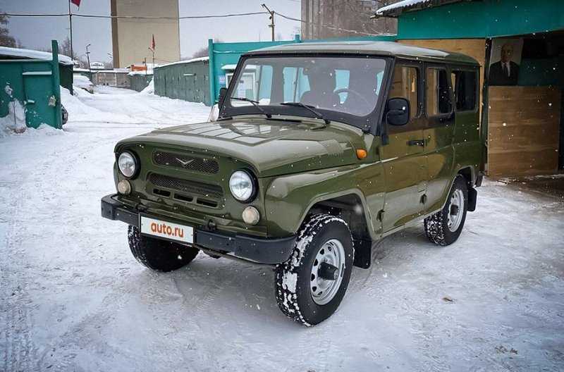 В России за бесценок отдают идеальный УАЗ &laquo;Хантер&raquo;, который 14 лет простоял в гараже