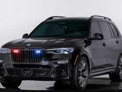 Видео: бронированный BMW X7, который выдержит обстрел из штурмовой винтовки