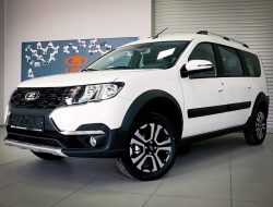 Видео: первый обзор обновлённого Lada Largus