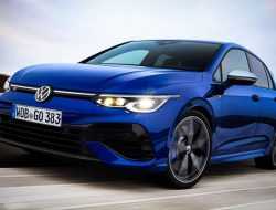 Volkswagen может вывести на рынок новую версию Golf R