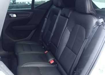 Зимний тест-драйв Volvo XC40: пошалить не получится