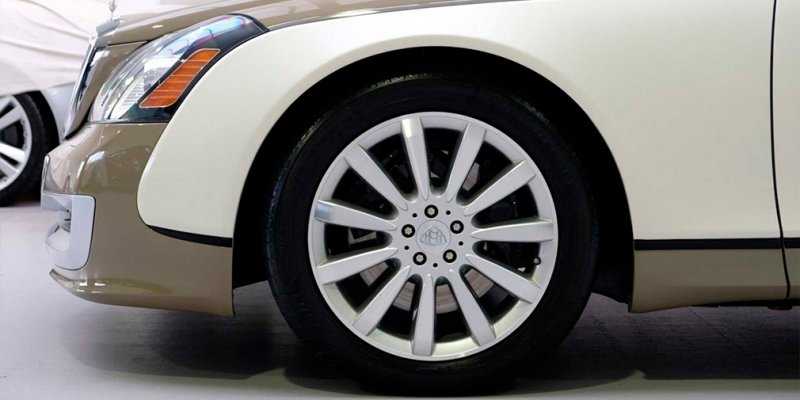 
            Сделанный для Муаммара Каддафи Maybach показали на видео
        