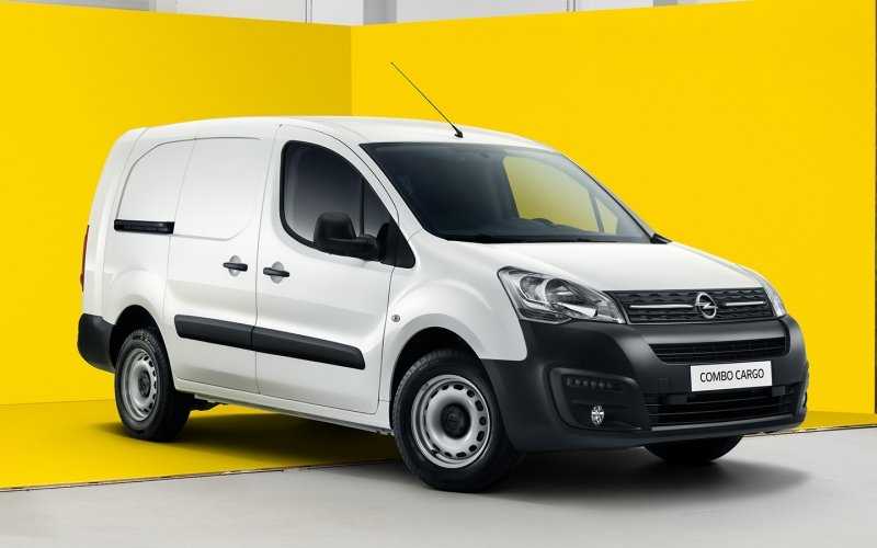 
            Opel объявил цены на новую модель российского производства
        