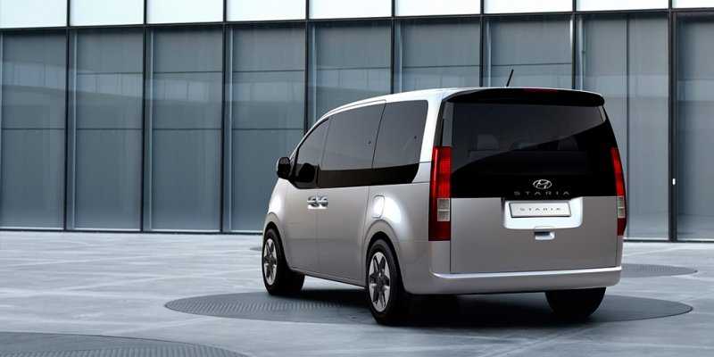 
            Hyundai показал 11-местный минивэн с дизайном космического корабля
        