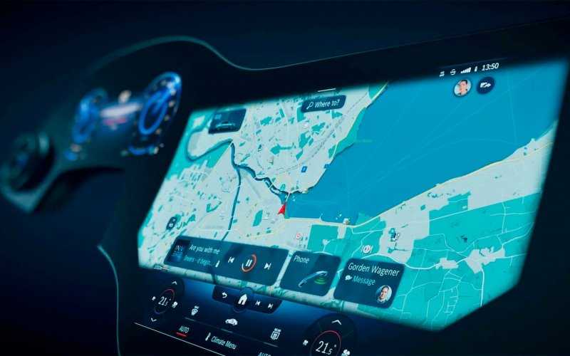 
            Mercedes показал на видео салон флагманского электрокара с гиперэкраном
        