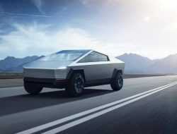 Маск: на машинах Tesla Cybertruck не будет дверных ручек
