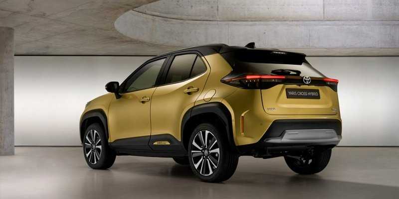 
            Маленький кроссовер Toyota Yaris Cross получил версию для бездорожья
        