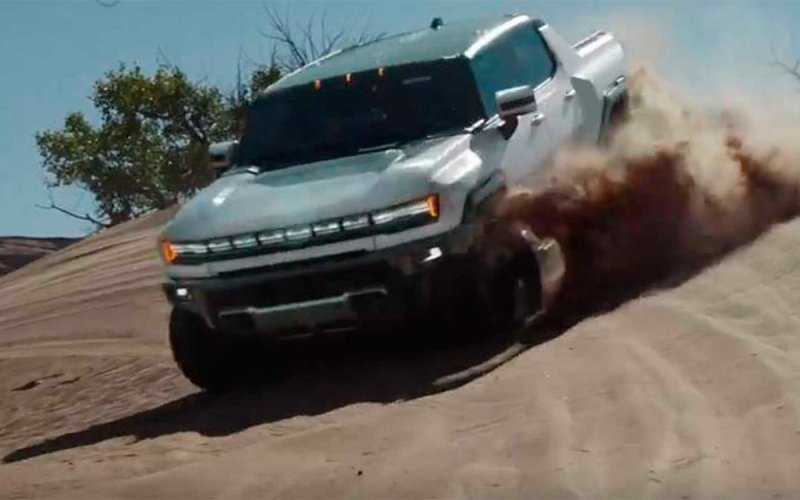 
            «Режим краба» возрожденного Hummer показали на видео
        