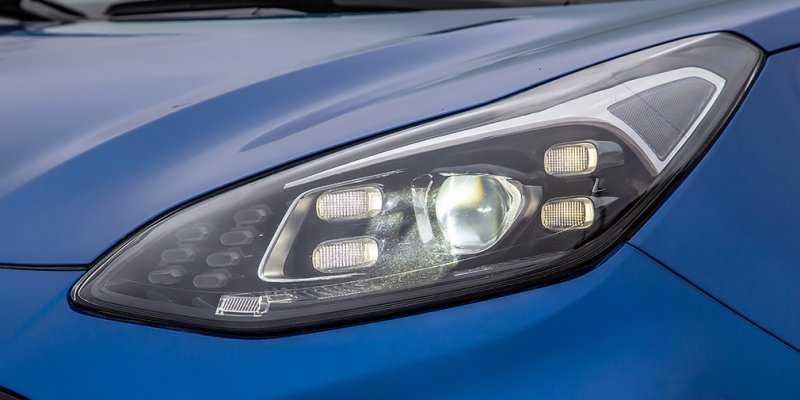 
            Базовые ценности. Тест-драйв Toyota RAV4 и Kia Sportage
        