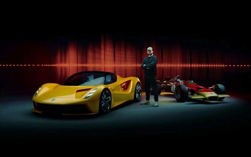 
            Продюсер Бритни Спирс сочинил звук для электрокара Lotus
        