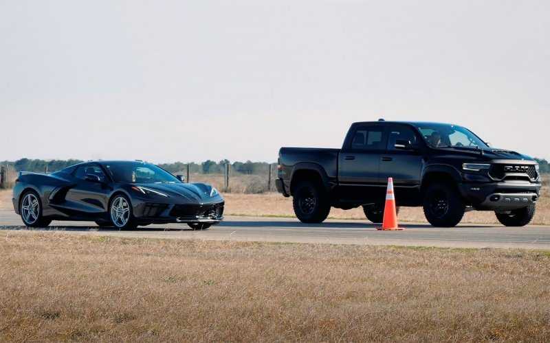 
            Гонку сверхмощного пикапа RAM и спорткара Corvette С8 показали на видео
        