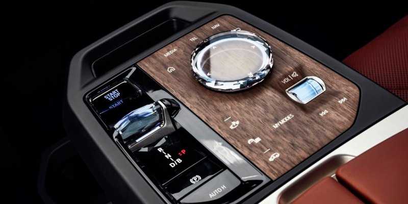 
            BMW привезет в Россию новый кроссовер в 2022 году
        