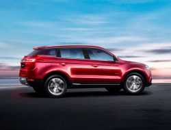 Geely подняла цены на три кроссовера в России