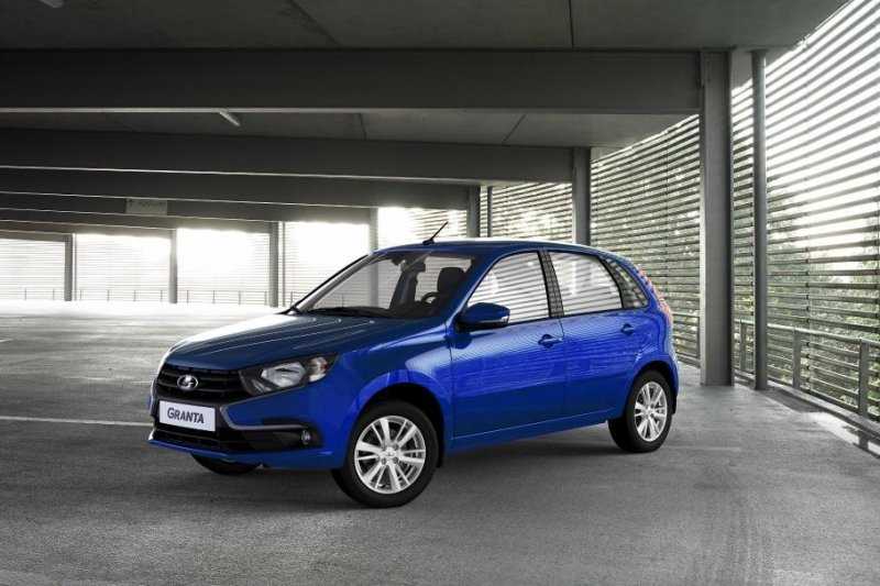 Автомобили Lada подорожали второй раз с начала года