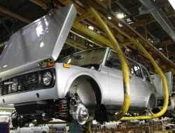 АвтоВАЗ возобновил производство пятидверной Lada Niva Legend