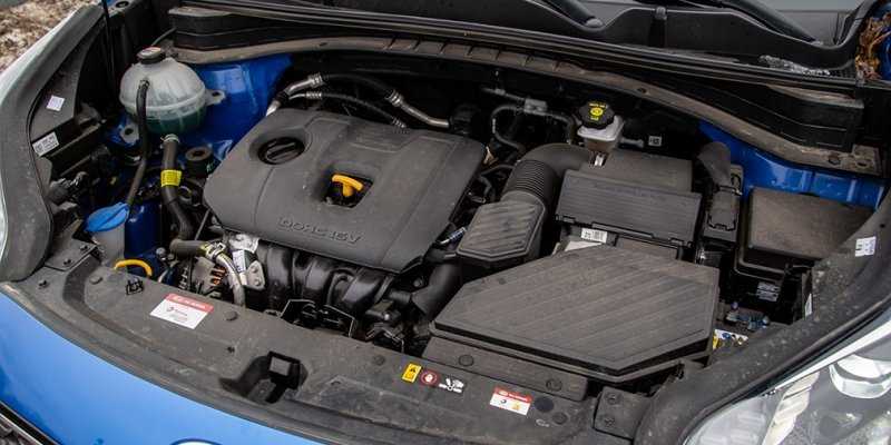 
            Базовые ценности. Тест-драйв Toyota RAV4 и Kia Sportage
        