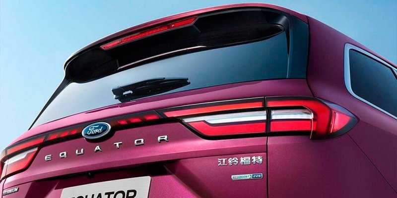 
            Ford выпустил большой кроссовер Equator с трехрядным салоном
        